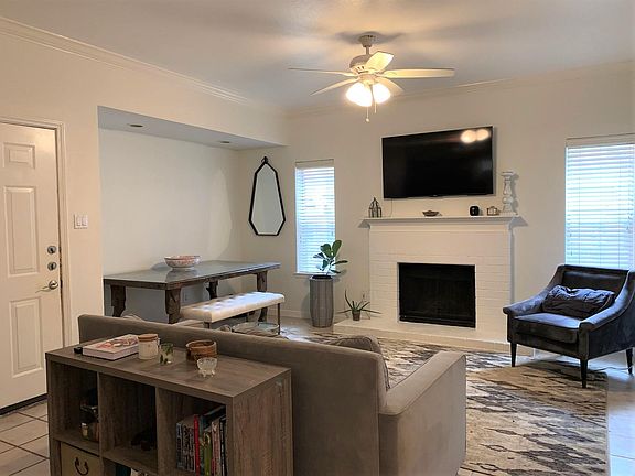 3rd image of 4041 Law St APT 501