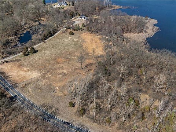 2nd image of 10481 Hadley Rd