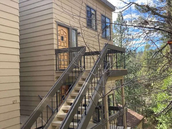 1170 Peninsula Dr, Lake Arrowhead, CA 92352