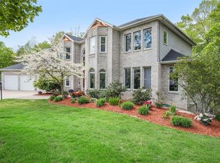 647 Northridge Dr, Holland, MI 49423