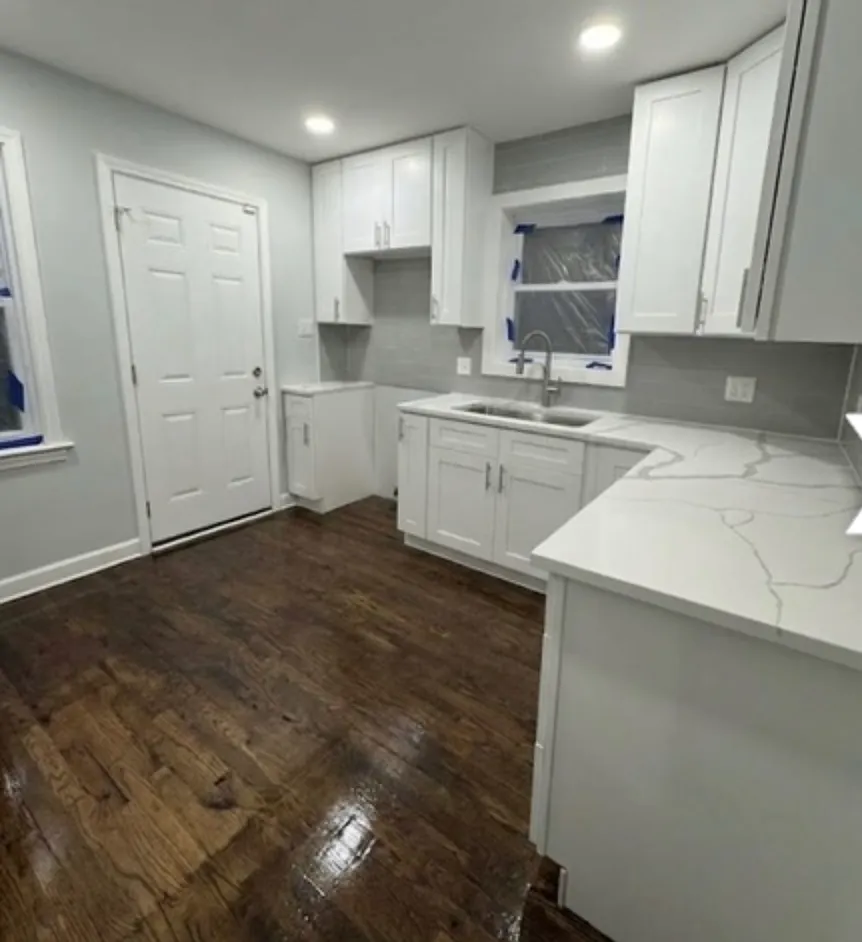 6 bed, 1223 sqft, $2,000 — Photo 4