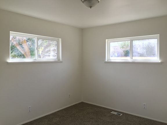 4th image of 5322 S Heath Ave