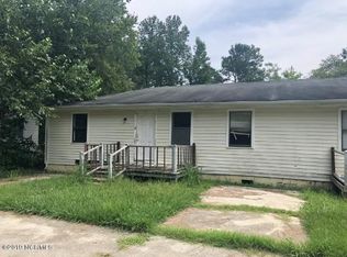 939 939a&b Phillips St, Clinton, NC 28328