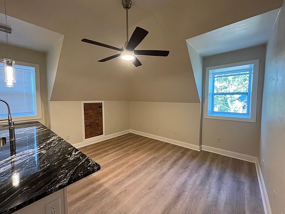 3rd image of 139 S Fairmount St #302