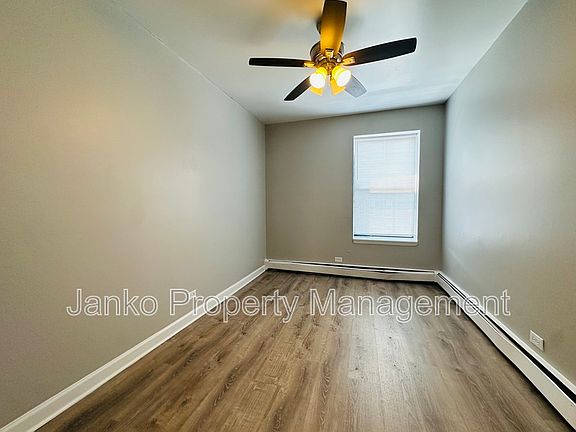 3rd image of 5657 W Washington Blvd APT 2S