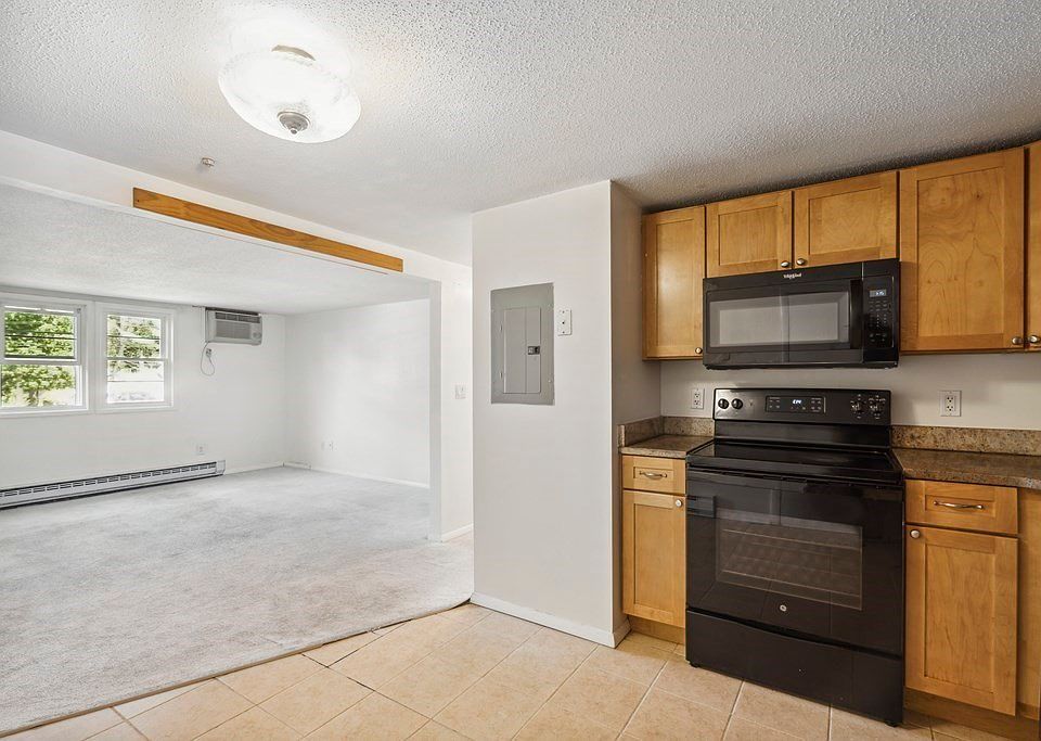 1st image of 870 Haverhill St APT 11B