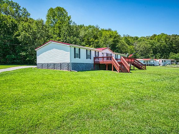 5th image of 145 Music Barn Ln