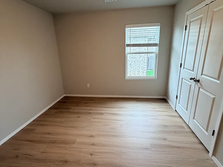 3900 W Laredo St — Photo 12