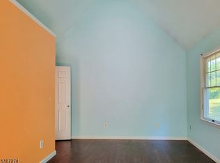 2 Mill Race Ct, Andover, NJ 07821