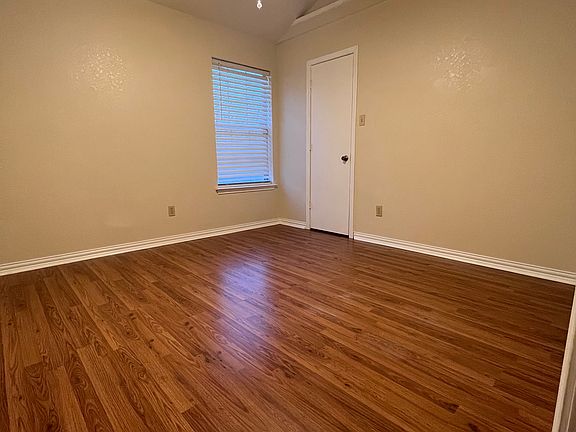 5th image of 1100 Valley Branch Dr