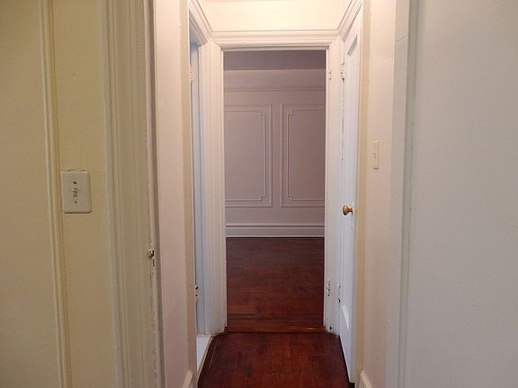 4th image of 12008 97th Ave #B8