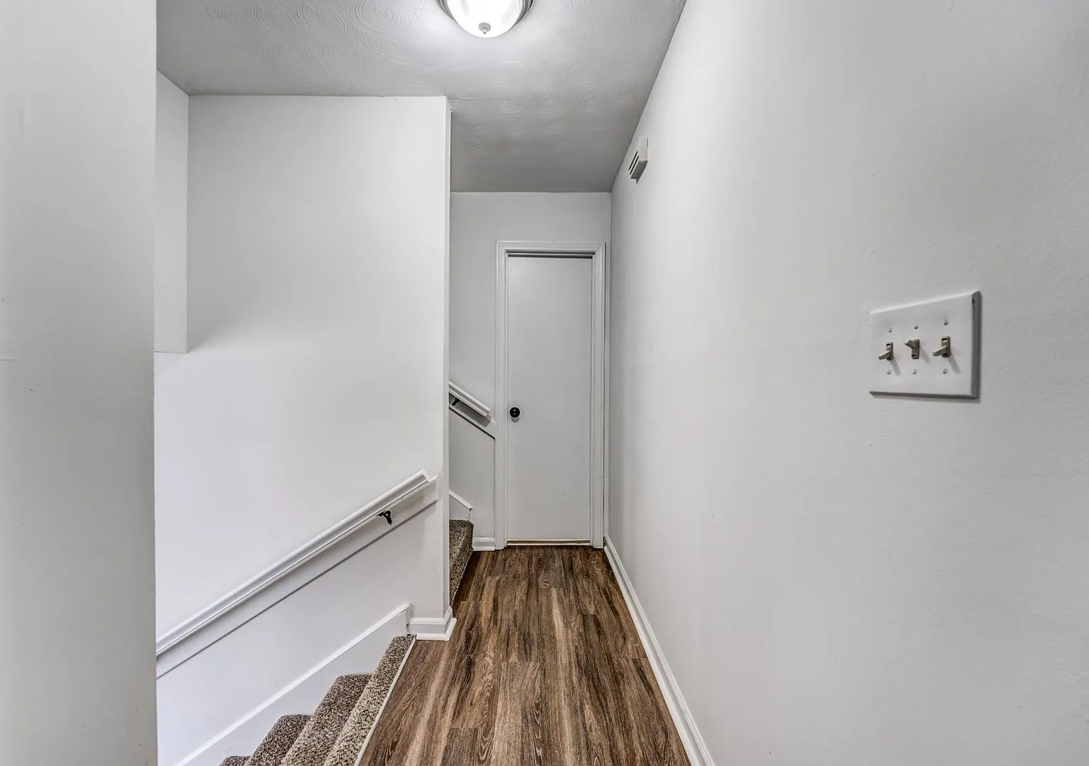 3240 Debby St — Photo 4