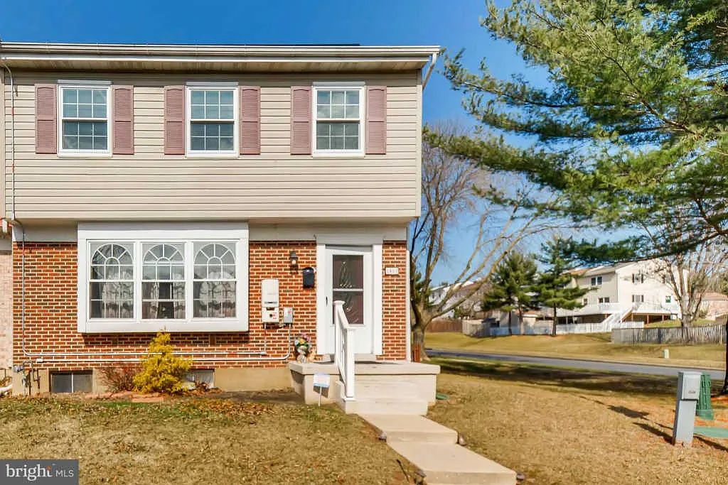 1401 Harford Square Dr photo 1