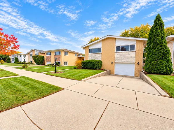 4431 W Fitch Ave, Lincolnwood, IL 60712