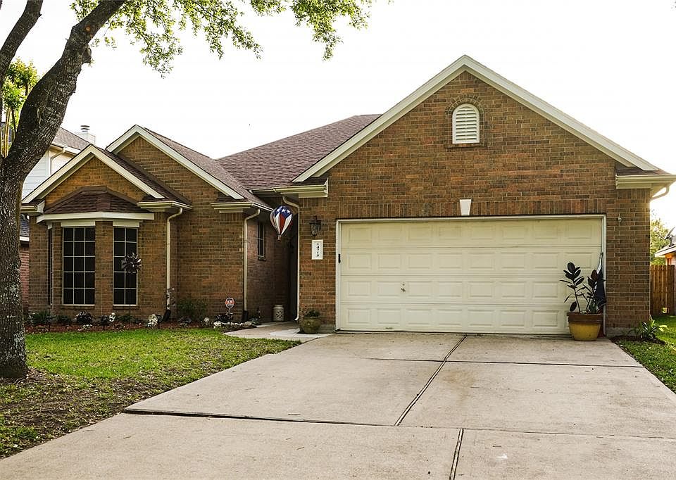 1st image of 14715 Chapel Cove Ct
