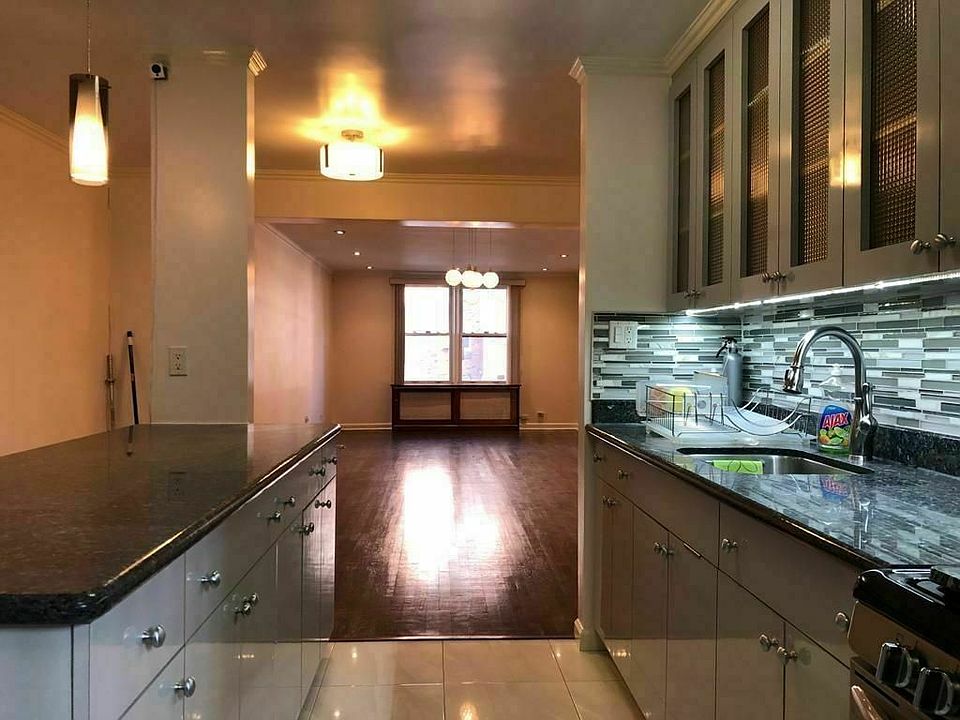 1st image of 1717 E 18th St #D