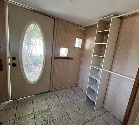 4th image of 6925 Elder Ct