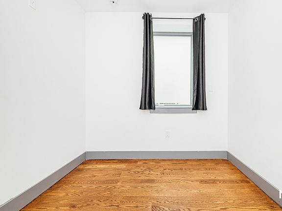 4th image of 1016 Carroll St #1K