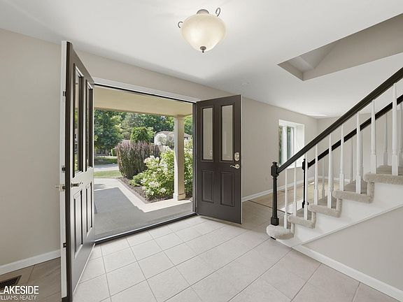 5th image of 3392 Innsbrook Dr