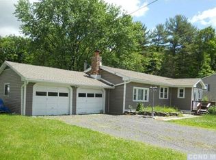 4 McGovern Ln, Catskill, NY 12414