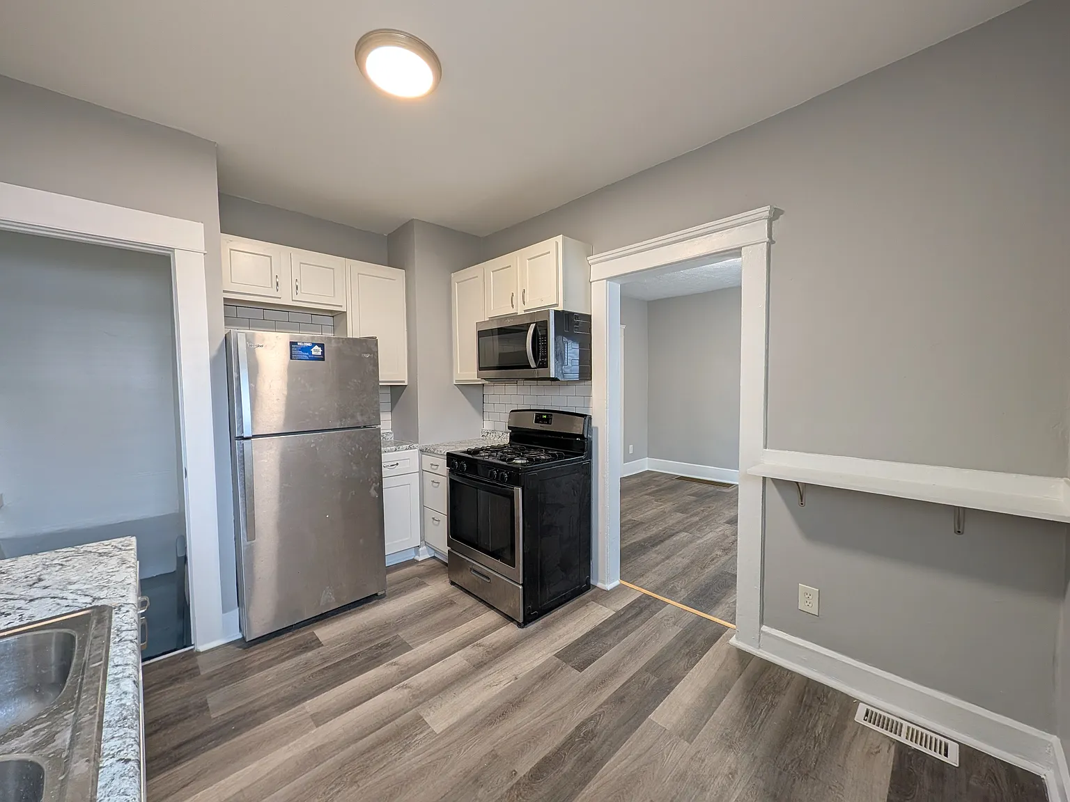 3 bed, 1200 sqft, $1,397 — Photo 3