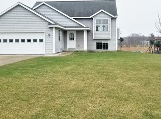 2314 Winston View Dr NE, Cedar Springs, MI 49319