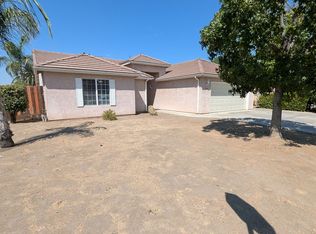 1401 Salisbury St, Porterville, CA 93257