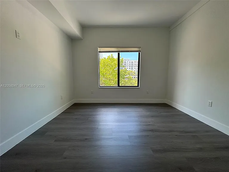 638 SW 21st Ave #4 — Photo 6