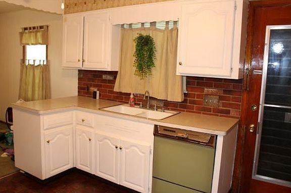 5th image of 26 Medford St