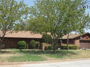 1435 Cherokee Cir, Burkburnett, TX 76354