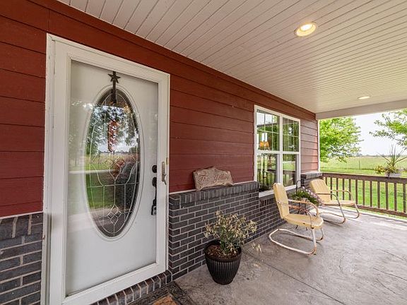 3rd image of 1103 County Road 2670