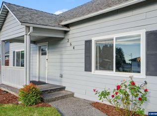 264 7th St, Lyons, OR 97358
