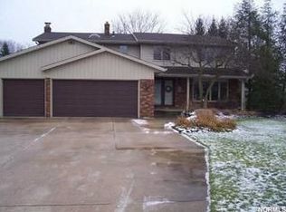 6123 Concord Ct, Solon, OH 44139
