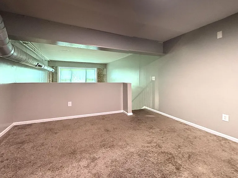 1302 W Cumberland Street — Photo 29