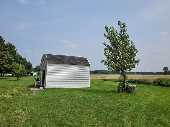 5th image of 22859 Fawn River Rd