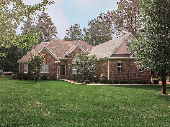 2nd image of 115 Draper Dr