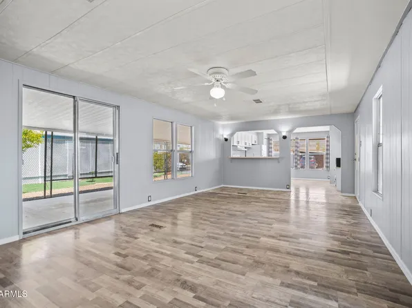 120 N VAL VISTA Drive #202, Mesa, AZ 85213