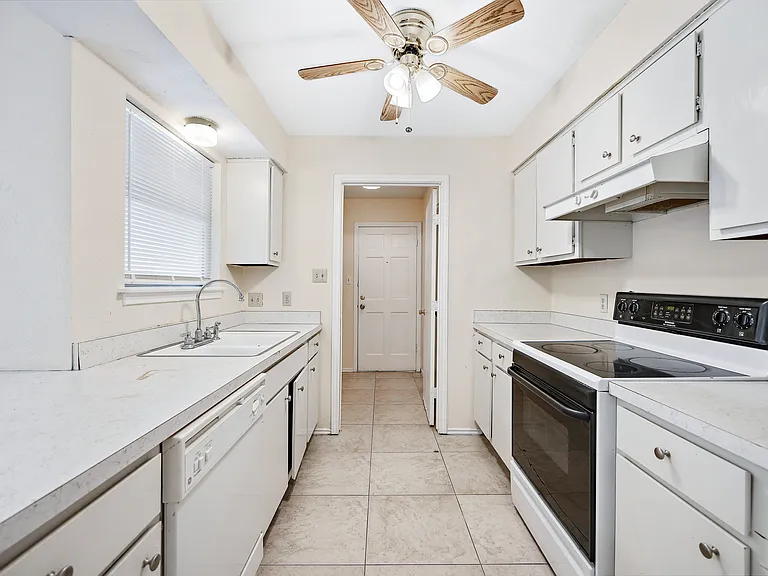 4509 Altamesa Blvd #4511 — Photo 3