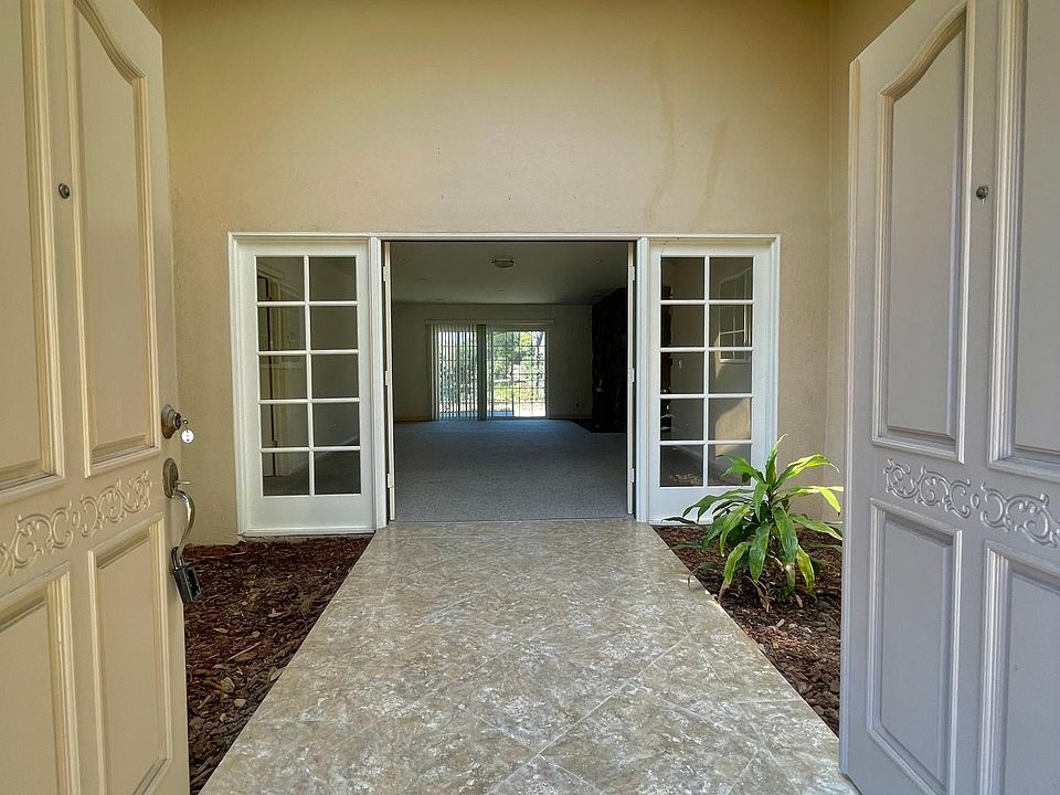 1st image of 1260 Bel Air Dr #1260