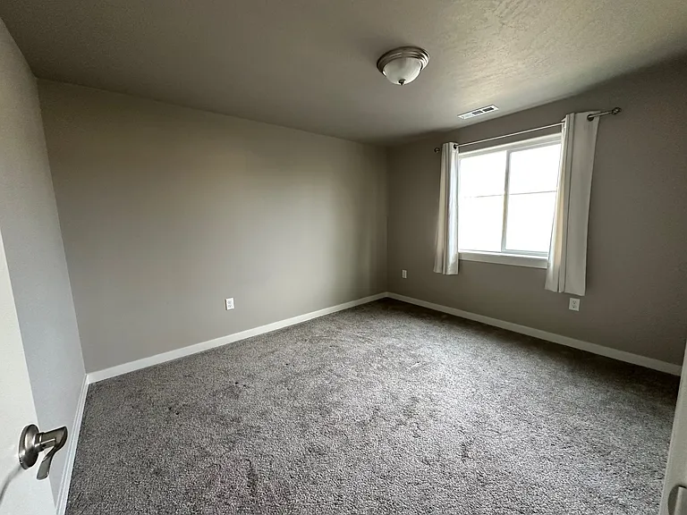 6315 Cottonwood Loop — Photo 19