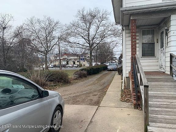 2nd image of 1289 Richmond Ave