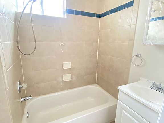 4th image of 2602 E Cumberland St