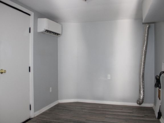 5th image of 252 Pershing Ave
