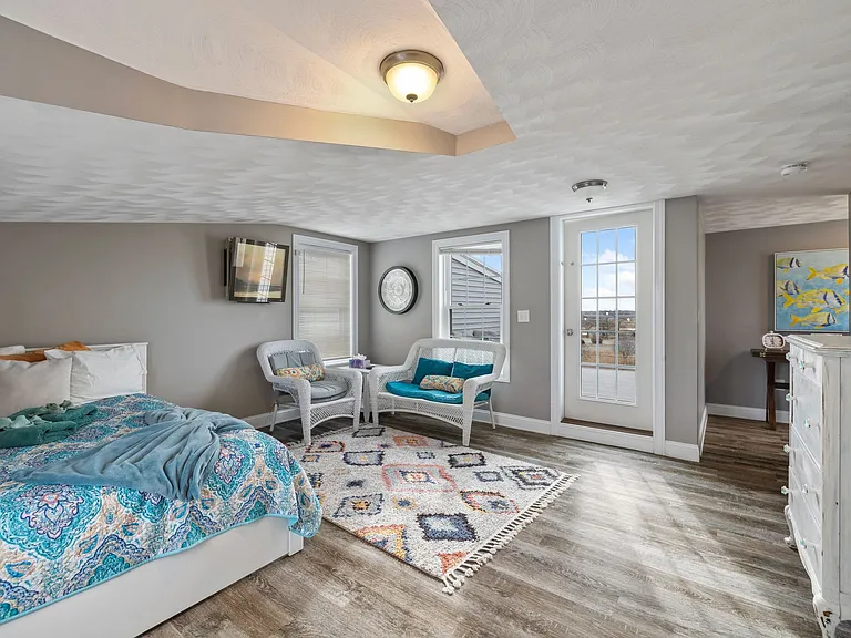 70 Brissette Ave — Photo 22