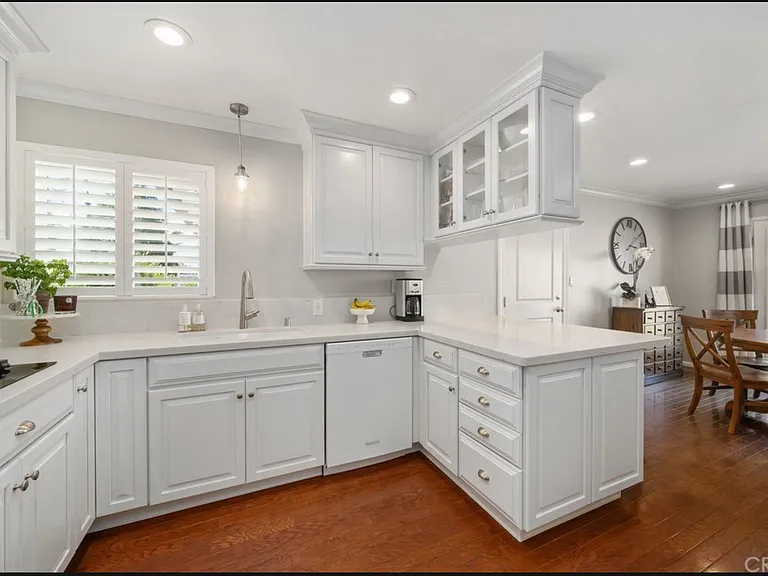440 Country Club Dr — Photo 14