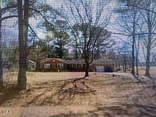 1st image of 695 Hollerin Rd