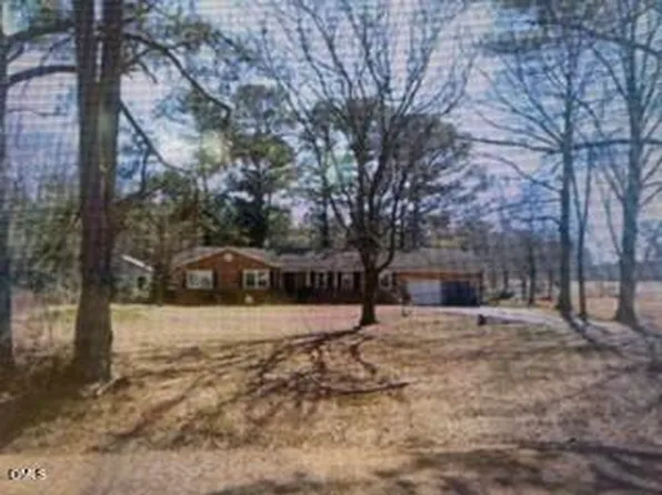 695 Hollerin Rd, Dunn, NC 28334