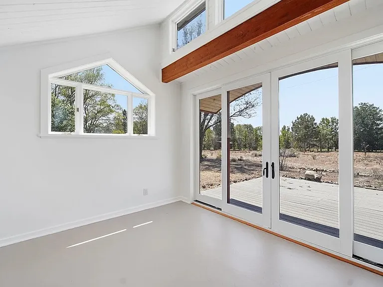 1036 La Cienega Rd — Photo 15
