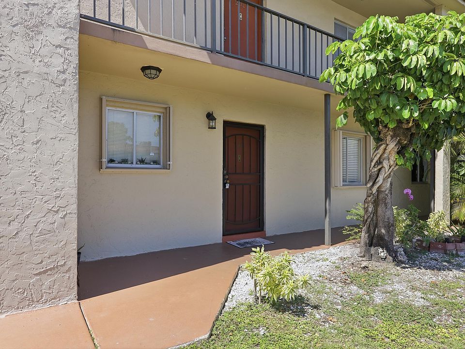 1st image of 6074 Forest Hill Boulevard #101