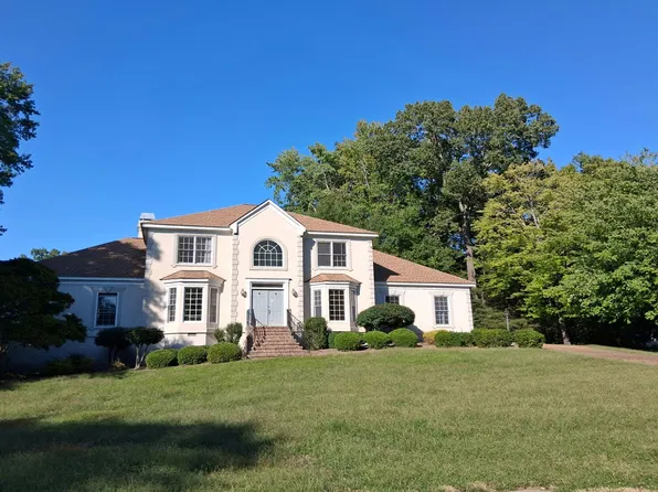 2520 Sanctuary Dr, Williamsburg, VA 23185